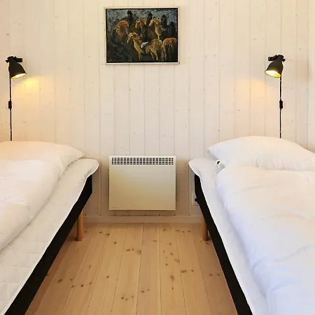 Beautiful Holiday In With Terrace Feriehus Millinge